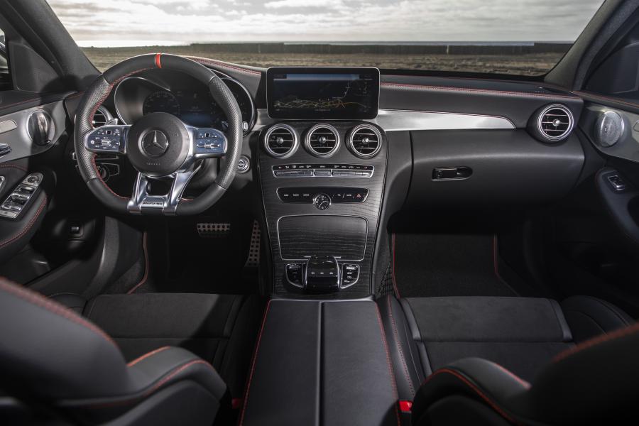 Торпедо Mercedes-AMG C43 4Matic (W205) 2018 года  (NA) (фото 17 из 45)